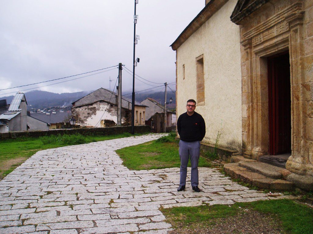 El sacristán Manuel Martínez en A Rúa