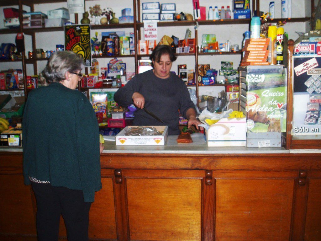 Comercio en A Rúa (Valdeorras) donde todavía se fía