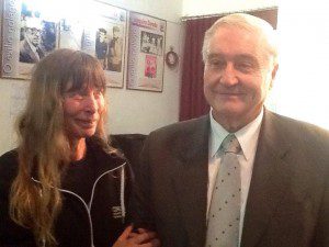 Sonia Drusila con el profesor Higinio Martínez Estévez