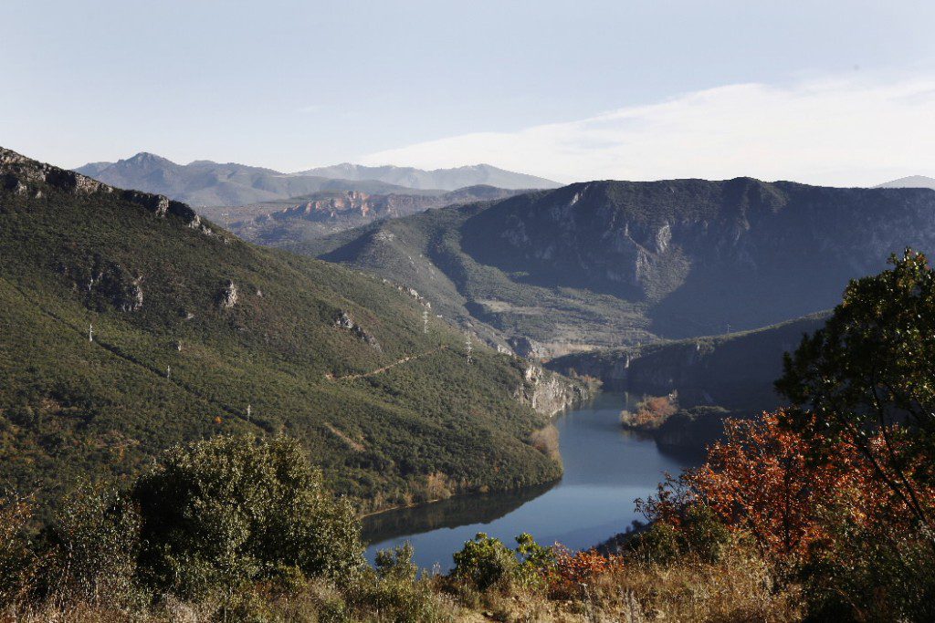 Imagen panorámica de una parte de Valdeorras mostrando su belleza